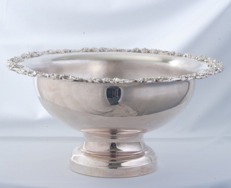 Silver ornate punch bowl 3 gal