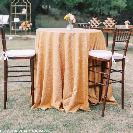 Fruitwood Chiavari & Gold Quarry Linen Lucy Struve Photography