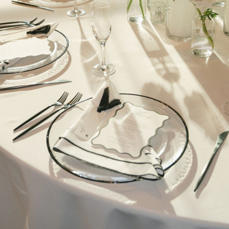 Black Rim Clear Glass Charger - Image 8