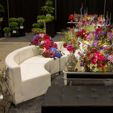 Madison Avenue Circular Couch - Image 4
