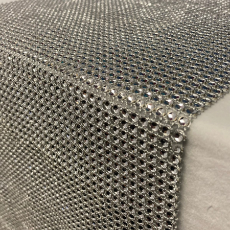 Silver Diamond Rhinestone Table Runner - Image 2
